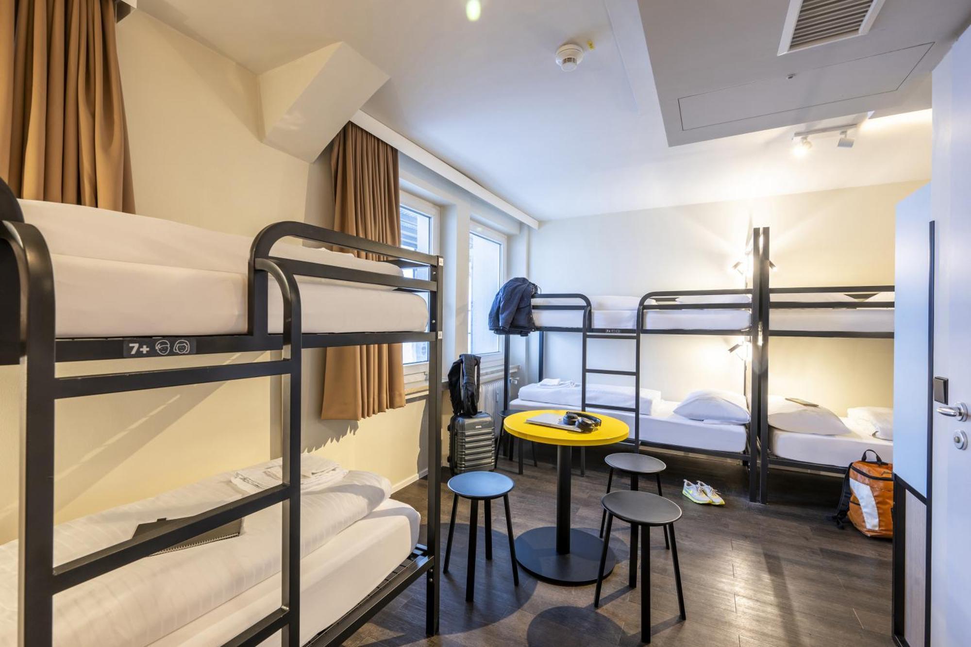 Bed 6-Bed Mixed Dormitory Room